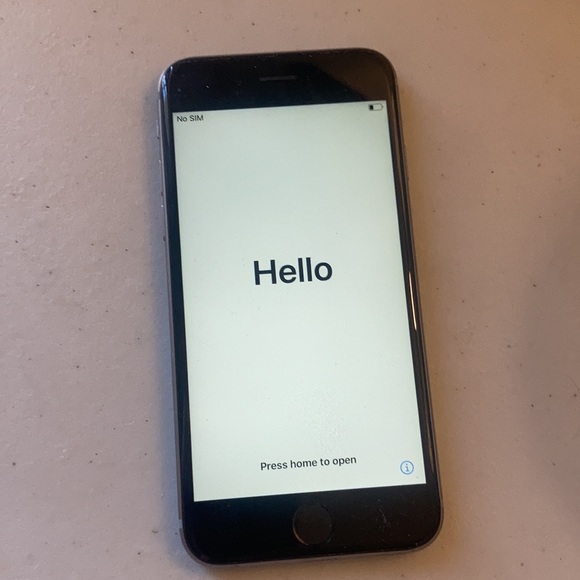 iPhone 6 Plus unlocked - Picture 3 of 12